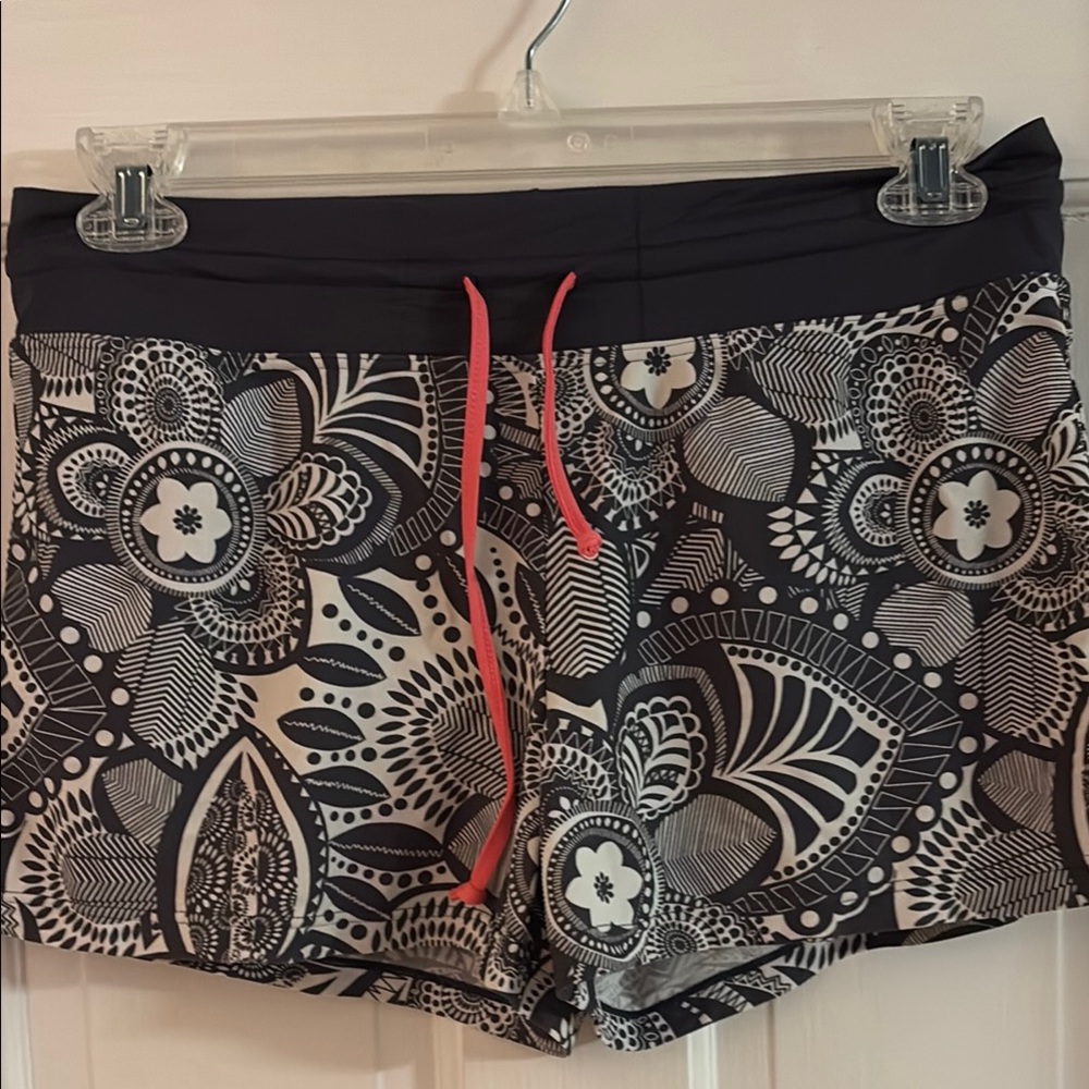 Floral Black and White Women's Swim Shorts
